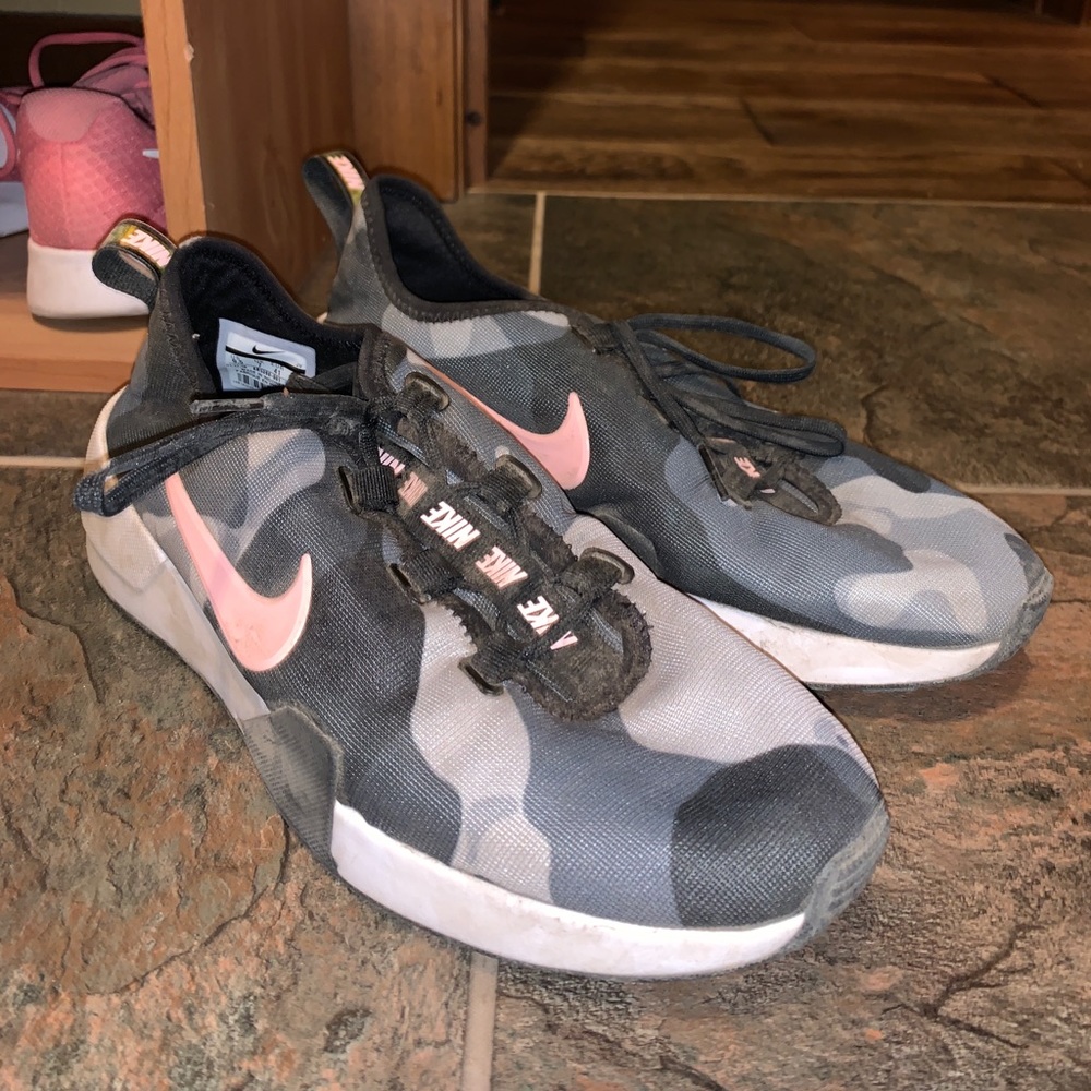 Nike shoes